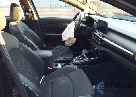 2021 Kia Forte Gt-Line из США, поврежденный, VIN 3KPF34AD0ME318028